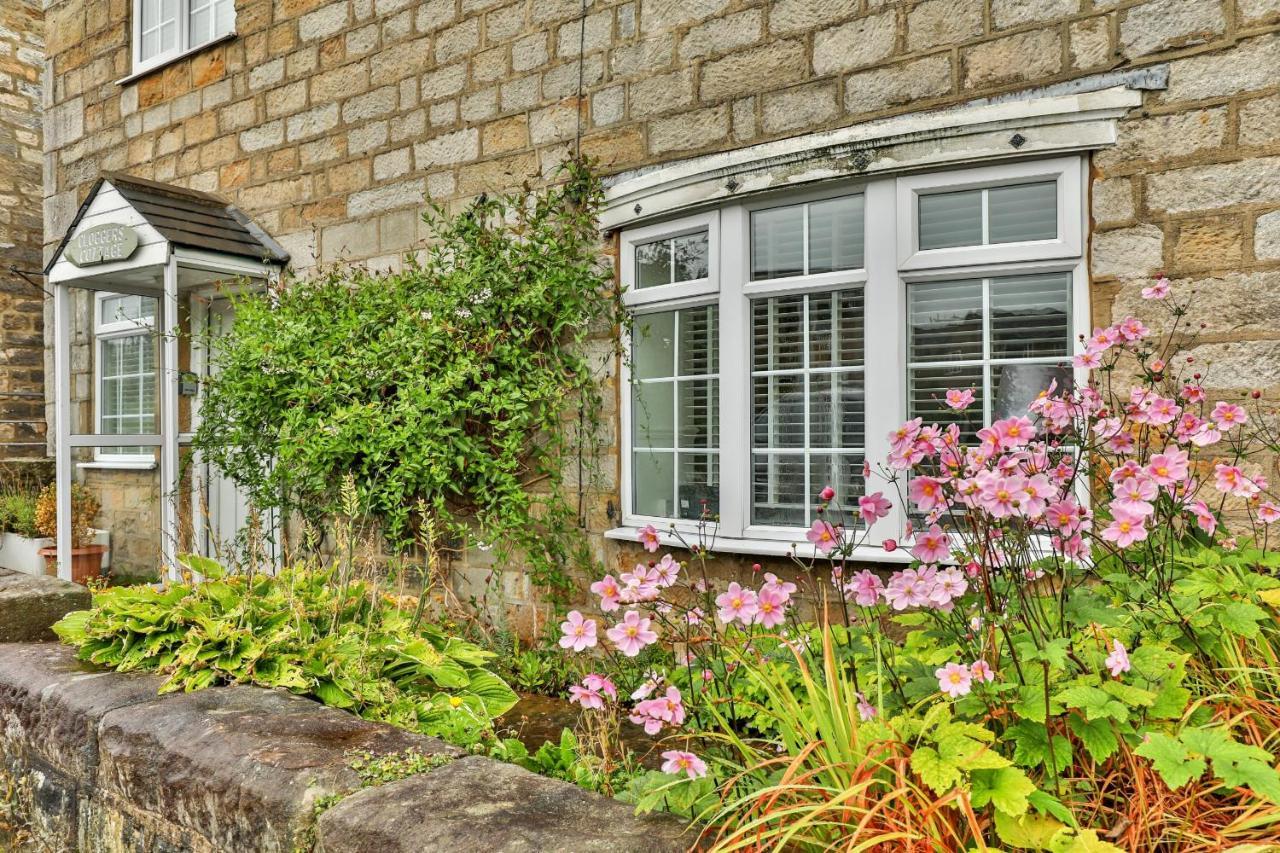 Finest Retreats - Cloggers Cottage Darley Екстериор снимка